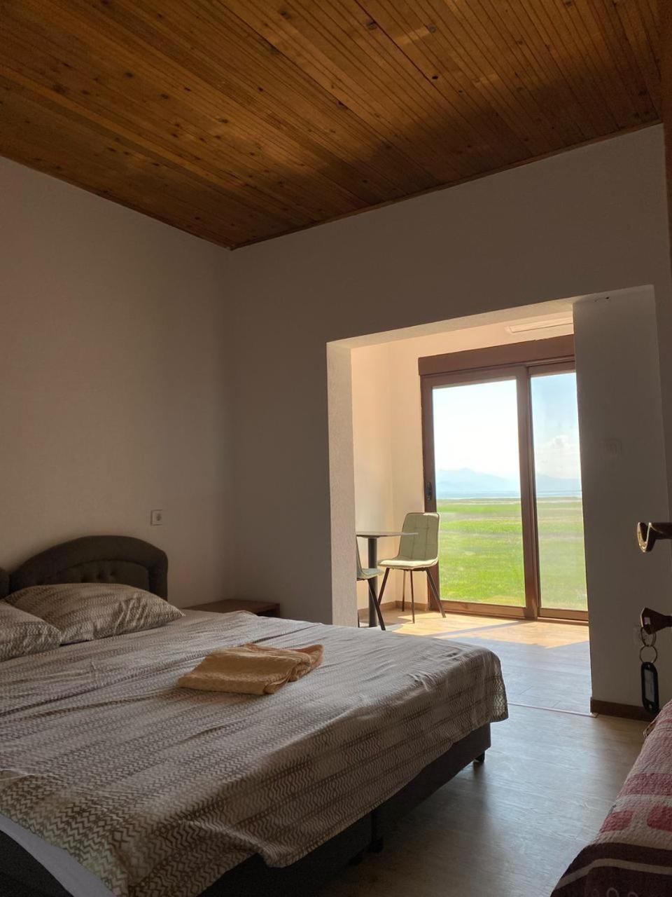 Draga'S Rooms Virpazar Quarto foto